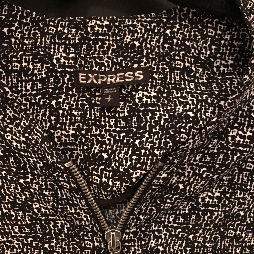 Lightweight Express Jacket - Picture 3 of 3